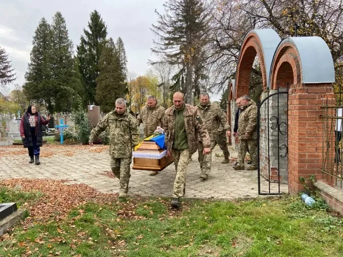 У громаді на Волині попрощалися із Героєм Олександром Шуміком (фото)