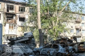 В Україні оголосили підозру командувачу ЧФ Росії за удар по багатоповерхівці у Києві