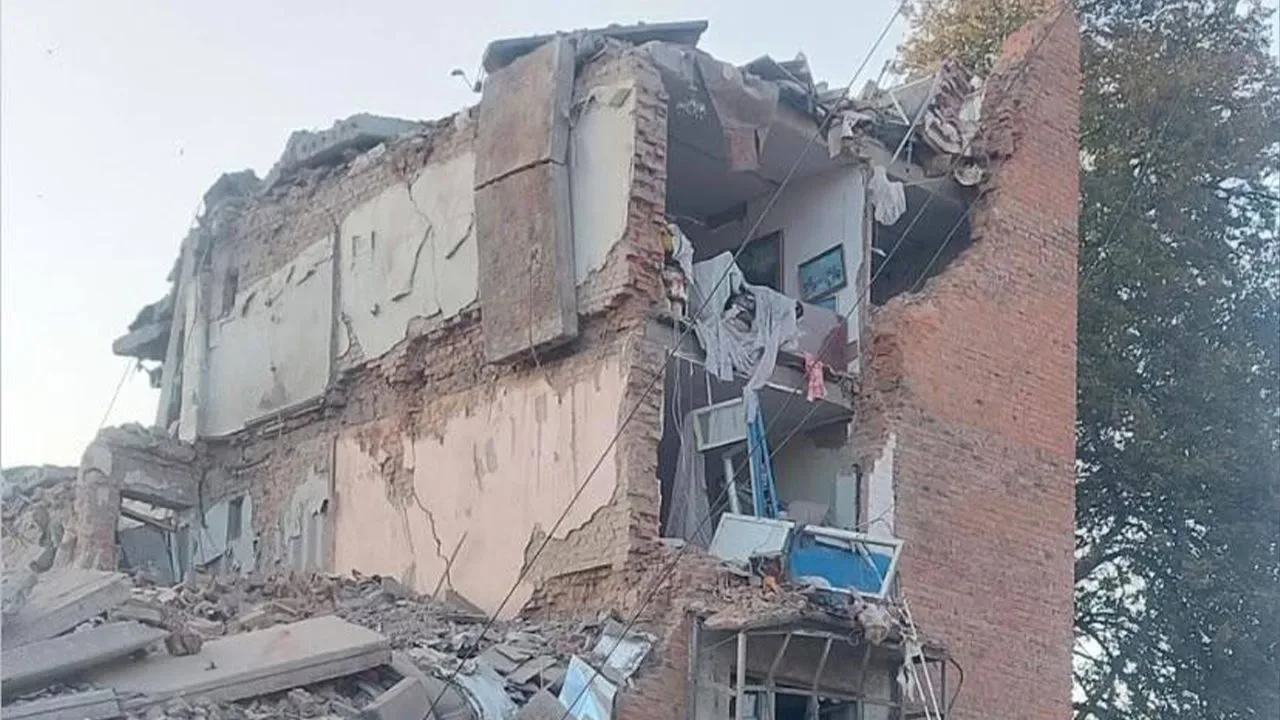 Під час атаки на Прилуки пошкоджено газопровід: понад 18 тис. людей без газу Понад 18 тисяч жителів Прилук залишилися без газу після атаки РФ
