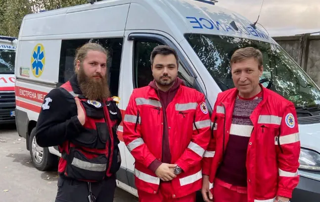 На Одещині у навчальному закладі 15-річна дівчина знепритомніла: медики швидкої виявили дитину у стані клінічної смерті