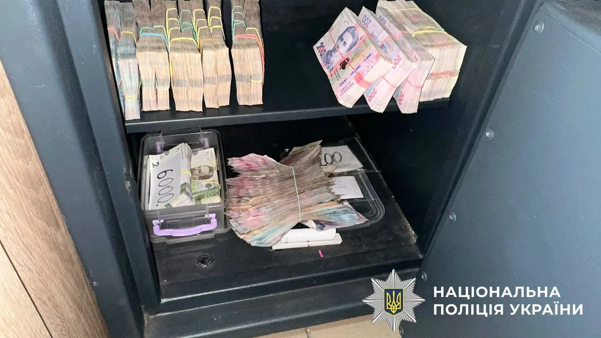 СБУ і Нацполіція вперше повідомили про підозру за новою статтею у створенні шахрайського кол-центру