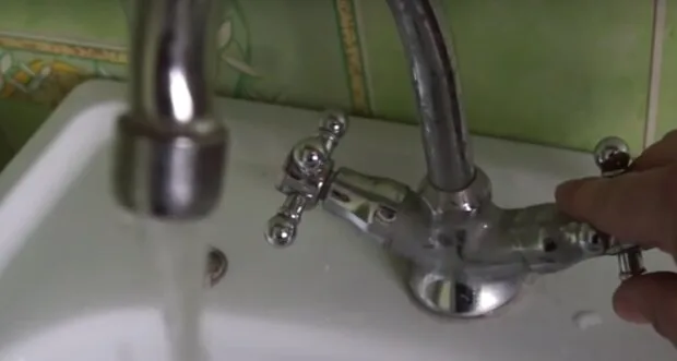 Відключення води та ніякого світла: терміново робіть запаси, буде непросто