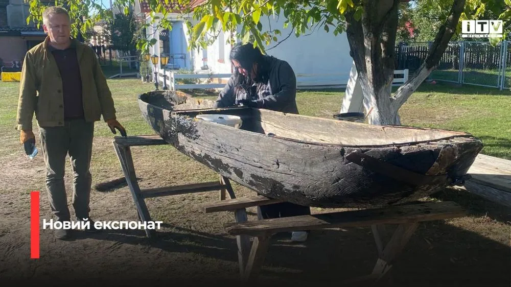Унікальна знахідка на Горині: музейні фонди Рівненщини поповнилися старовинним човном-довбанкою