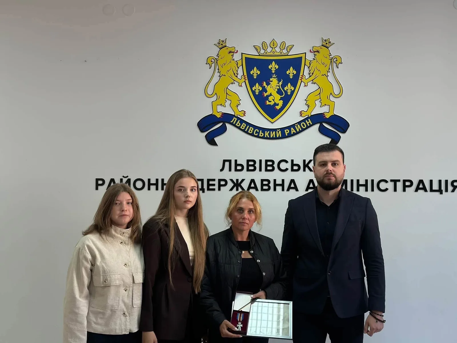 Родинам полеглих військовослужбовців із Львівського району передали ордени та відзнаки