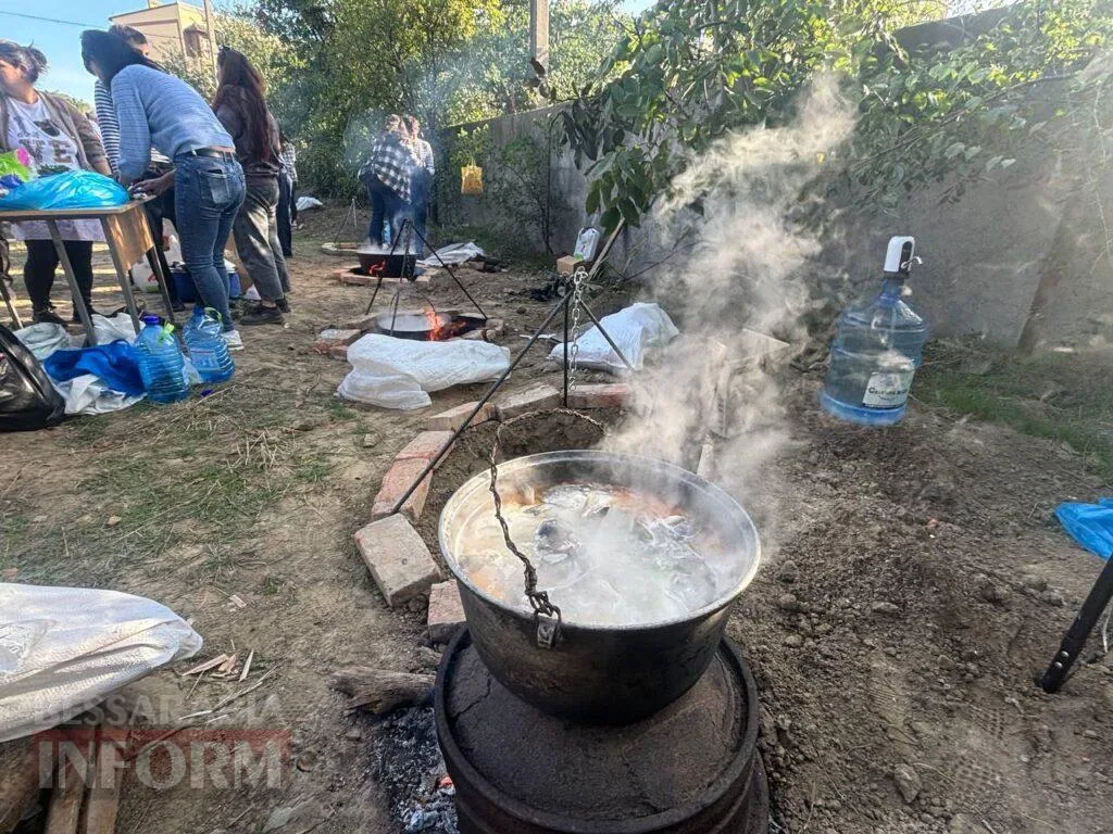 В Ізмаїлі відбувся колоритний благодійний фестиваль-ярмарок «Курсантська юшка»