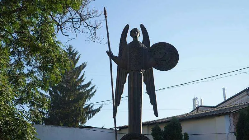 (ФОТО) Як у Чернівцях відзначили День захисників та захисниць України