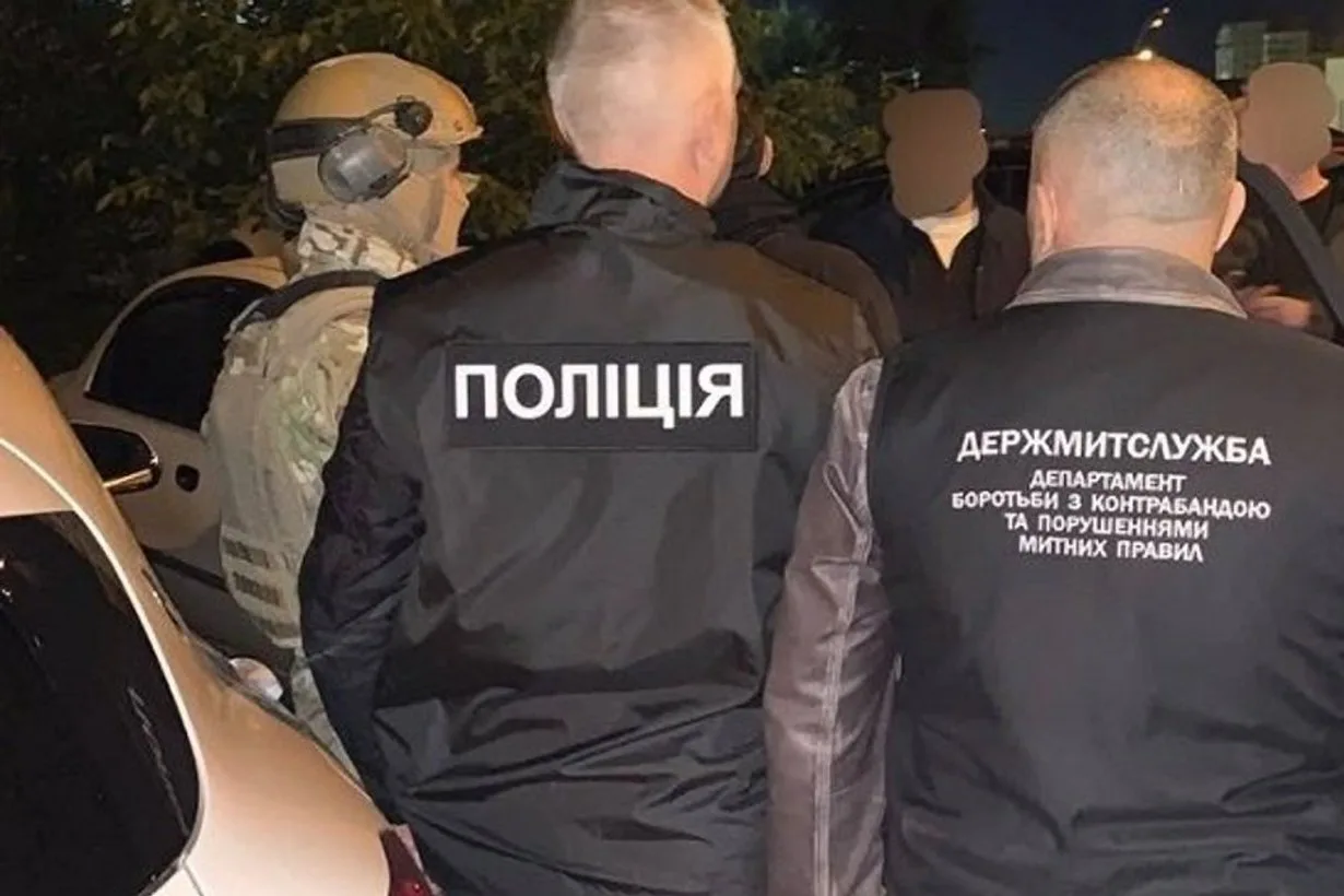 Авто для ЗСУ продавали на OLX: як працювала схема з 71 машиною, яке покарання за статтею 201-2 і що вирішують суди