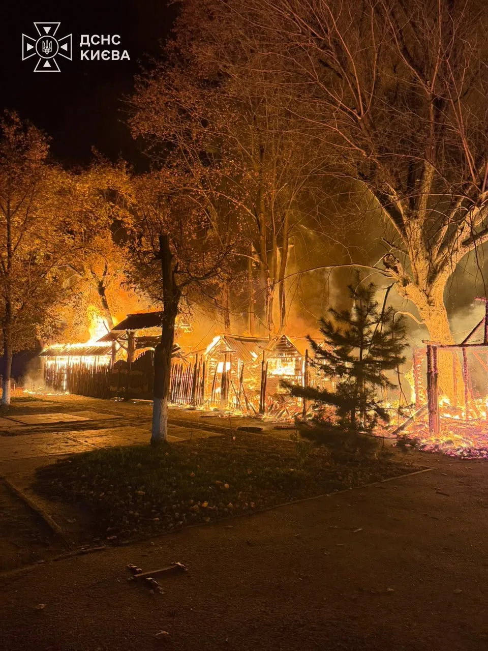 Внаслідок російського обстрілу столиці 1 людина загинула, ще 22 постраждали, серед них четверо дітей (фото)