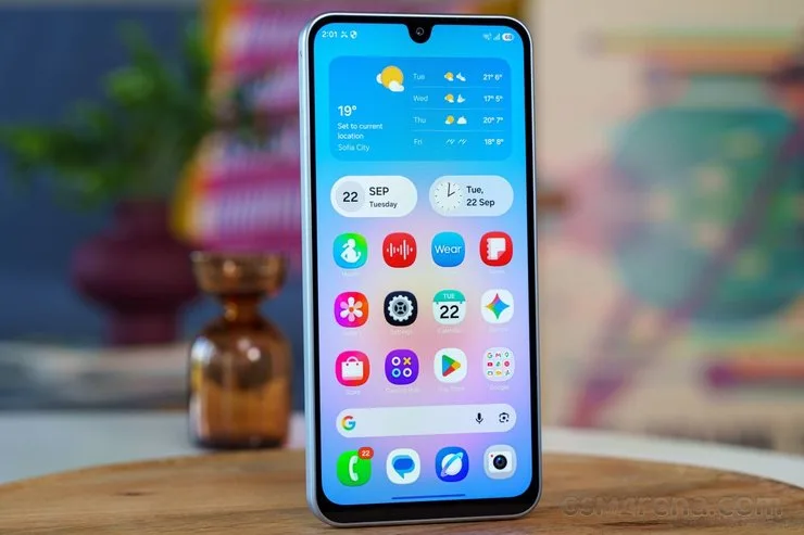Samsung Galaxy A18 4G телефон