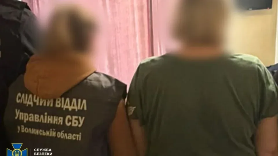 Воювала проти України, а потім повернулася по паспорт: СБУ затримала ветеранку армії рф 