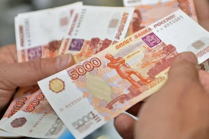 Кремль вичерпав річний план дефіциту бюджету – розвідка