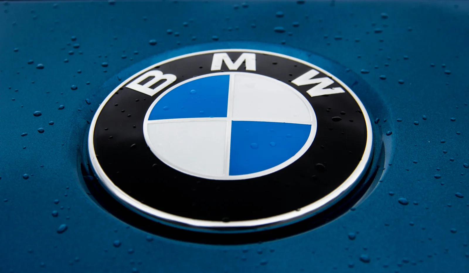 BMW вкладає €2 млрд у німецькі заводи на тлі скорочень у Volkswagen та Mercedes
