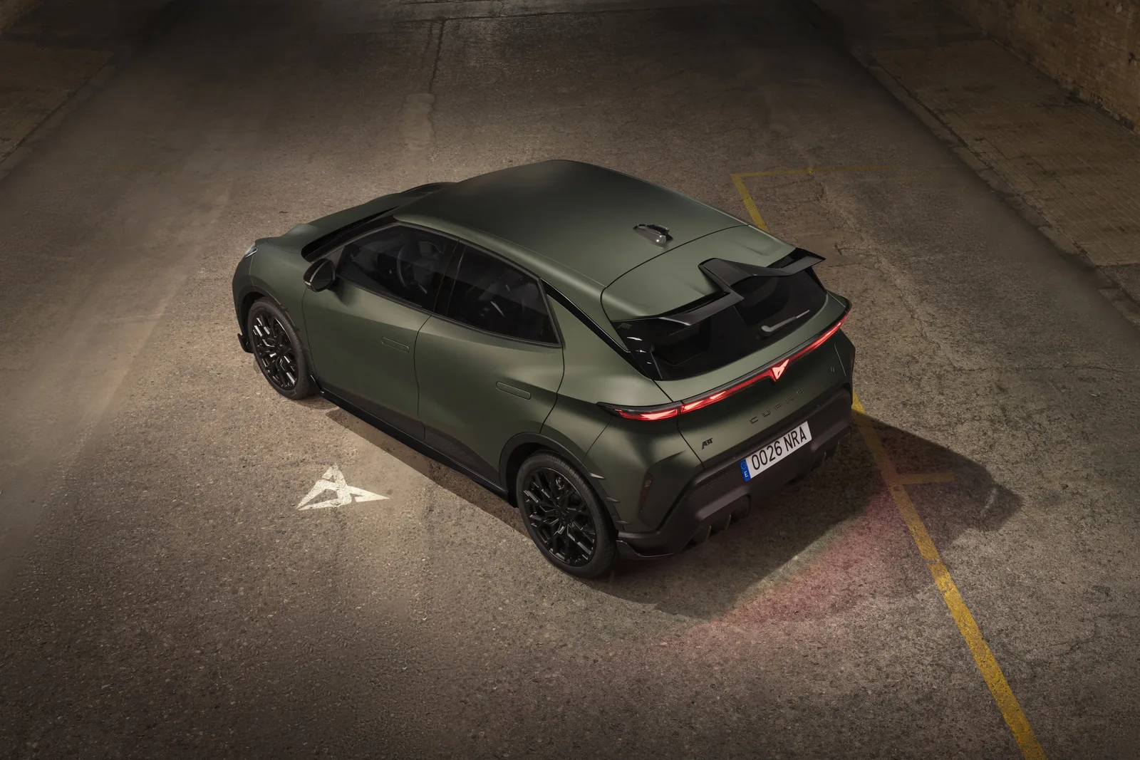 CUPRA Raval с пакетом ABT, вид сверху сзади