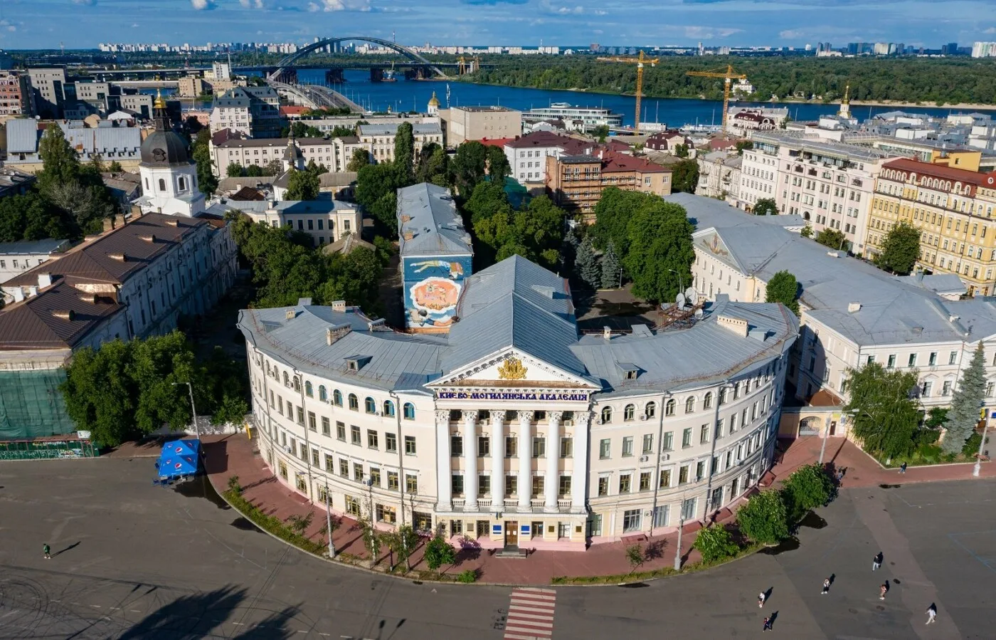 Майже завершено відновлення Могилянки після травневого обстрілу Києва