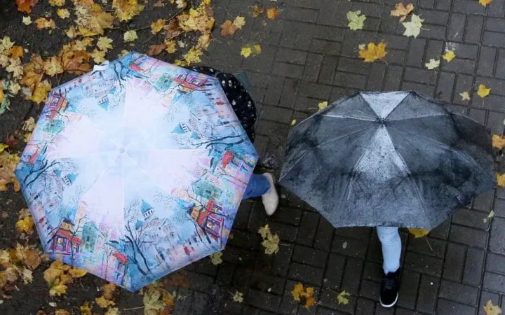 В середу в більшості регіонів України прогнозують дощі, місцями грози