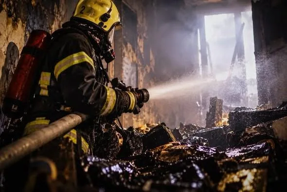 На Тернопільщині під час пожежі загинув 71-річний чоловік, 90-річна жінка травмована