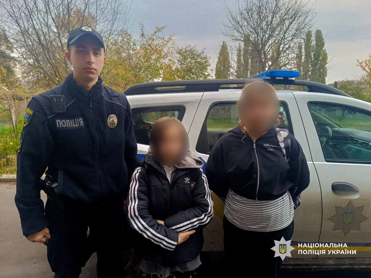 Шосткинські поліцейські розшукали двох неповнолітніх дівчат, які вирішили прогуляти навчання