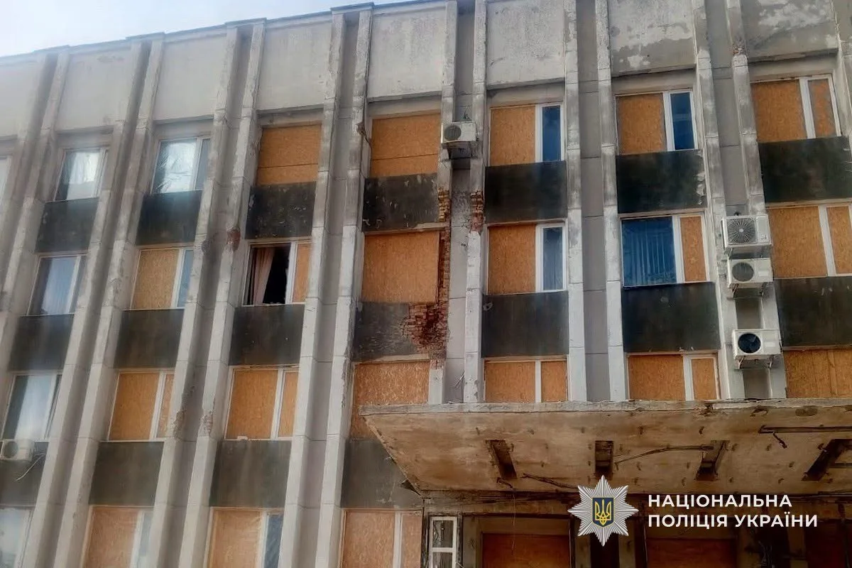 Одна людина загинула, ще троє дістали поранення внаслідок обстрілів Дніпропетровщини: поліція документує наслідки російських атак - 23.10.2026