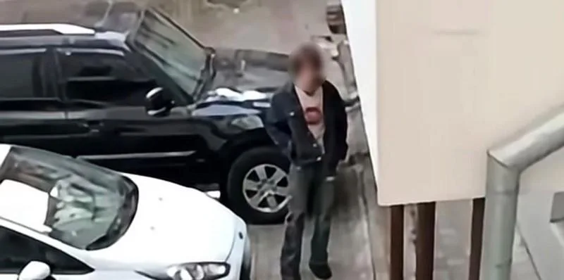 У Тернополі знайшли чоловіка, який пошкодив автомобіль військовослужбовця