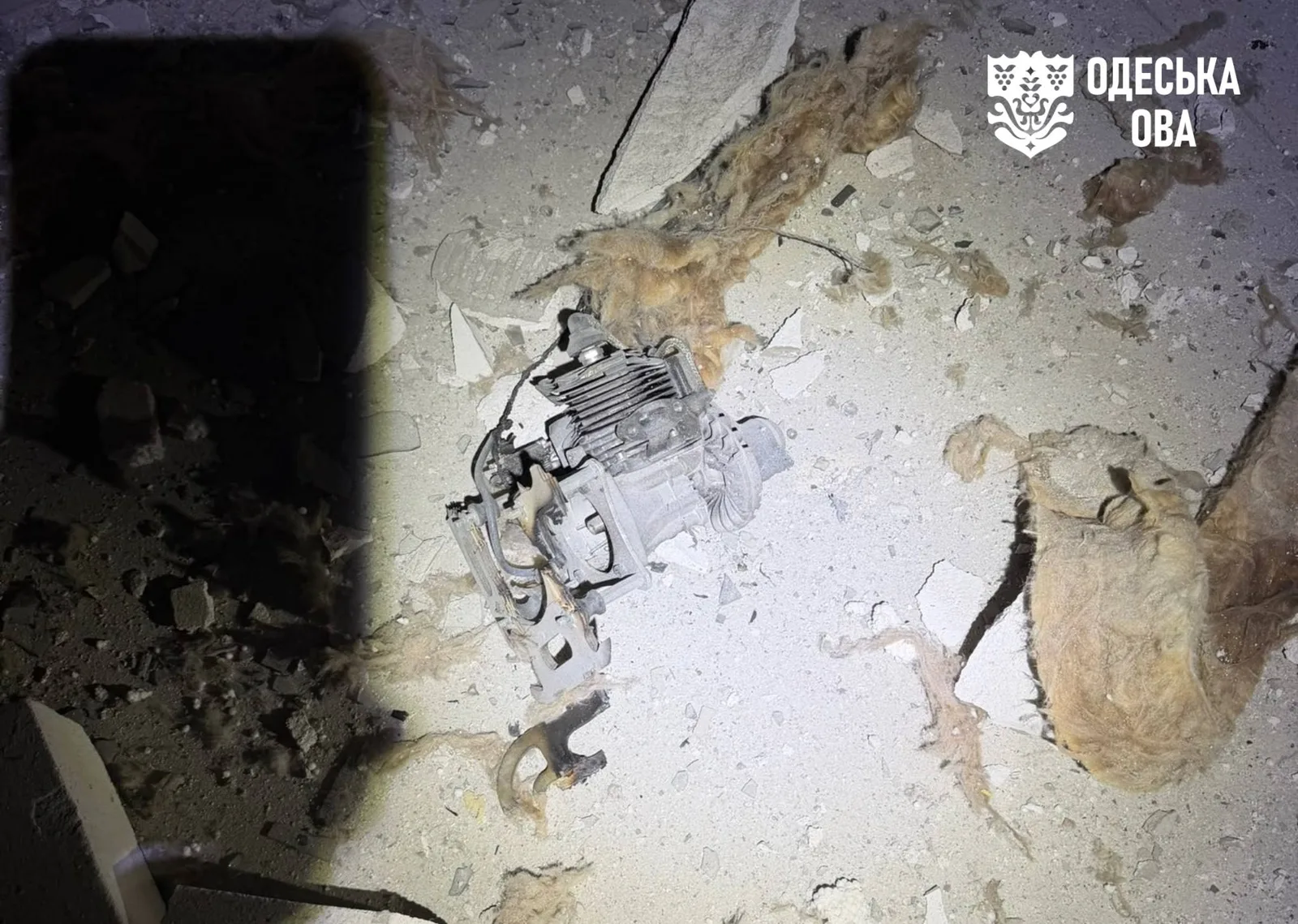 Ворог вчергове атакував Одещину: пошкоджено житлові будинки та будівлю банку