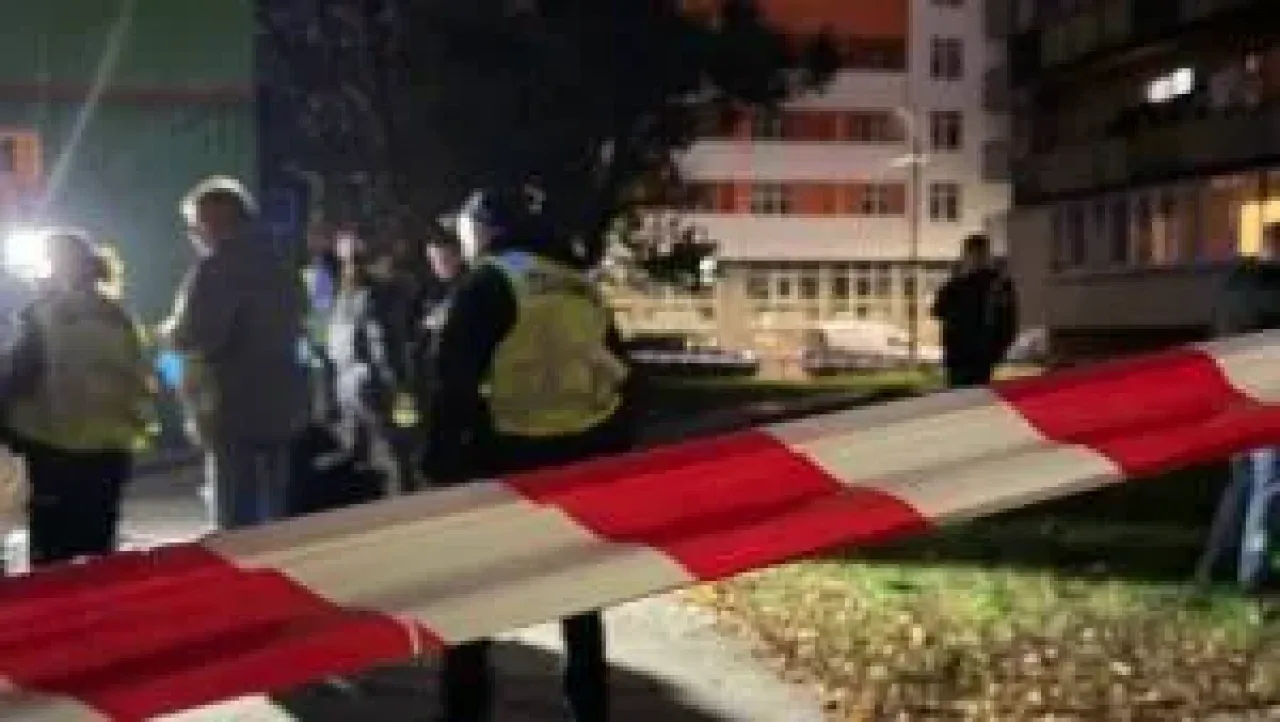 У Києві чоловік серед вулиці відкрив вогонь з пістолета, є загиблий і поранений