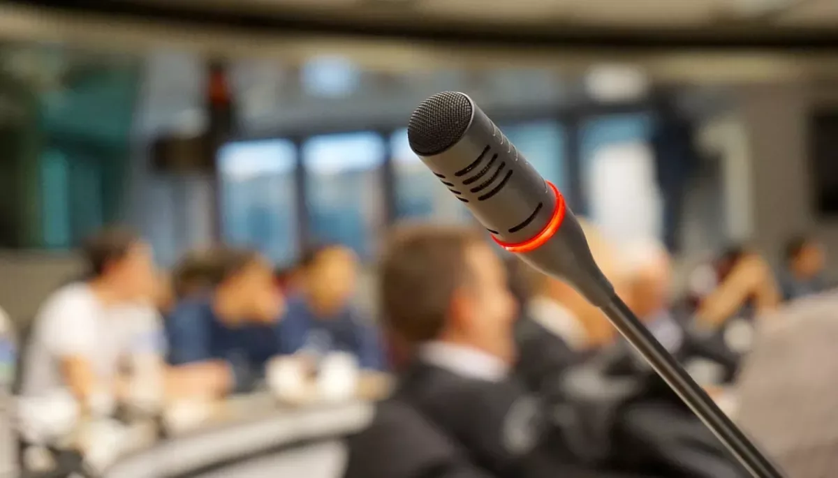 Футбол і слово: від уболівальника — для коментаторів. Частина третя
