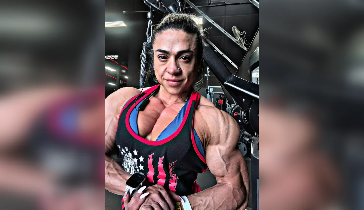 Выиграла чемпионат мира: 40-летняя бодибилдерша внезапно умерла после соревнований