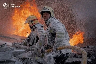 У ДСНС показали наслідки удару російського ФПВ-дрону по Сумах вчора