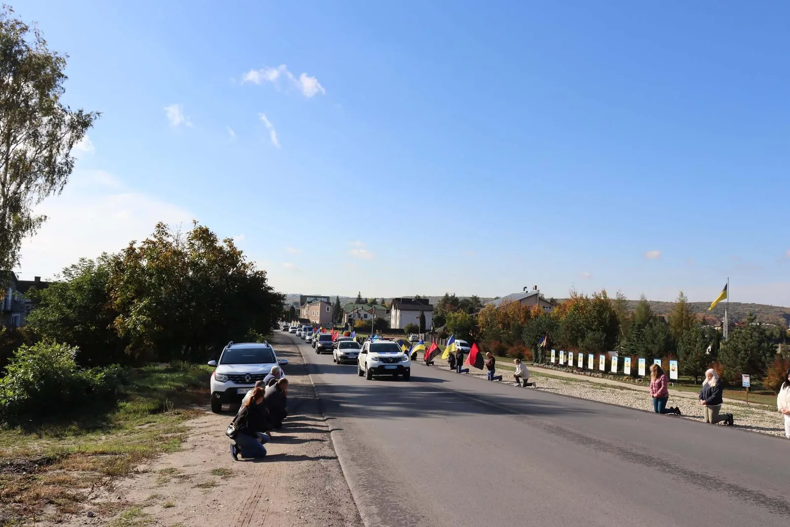 На Львівщині водія вантажівки оштрафували за те, що не пропустив кортеж полеглого воїна