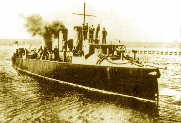 Миноносец "Завидный" поднял украинский флаг 12 октября 1917 года