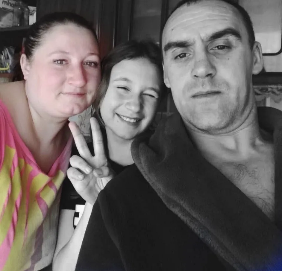 Валерія Хлібець із батьками Оксаною та Олексієм. Фото: ДТЕК