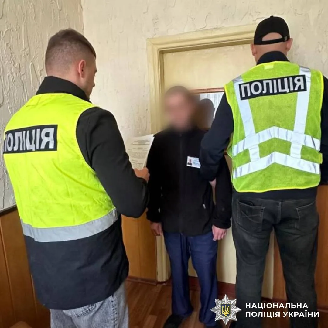 На Харківщині оголосили підозру мародеру за пограбування жінки у Руських Тишках
