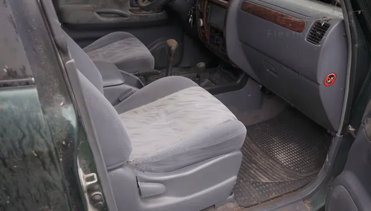 Toyota Land Cruiser "ожила" после пяти лет простоя на улице