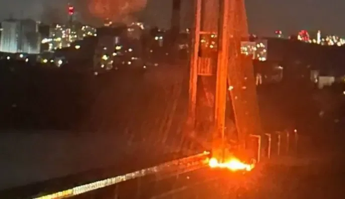Південний міст у Києві знову атакували вночі – деталі