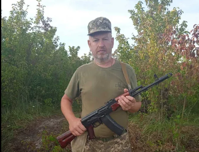 Після майже двох років пошуків на Буковину повертається загиблий захисник Василь Петрунько
