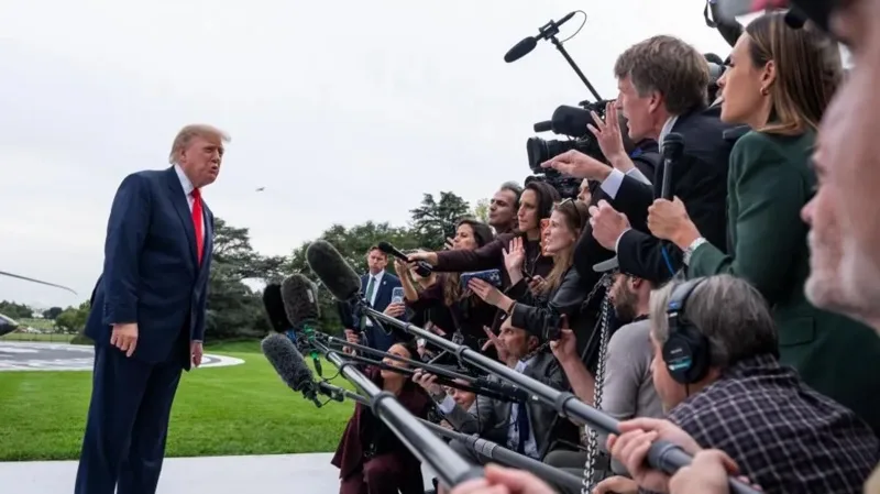 Телеканалы заподозрили в сговоре из-за бойкота Трампа