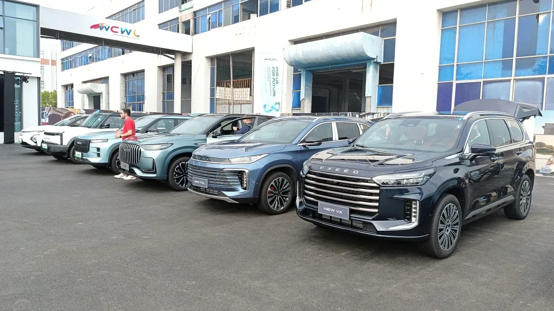 Китай погодився вдвічі зменшити експорт гібридних автомобілів до ЄС