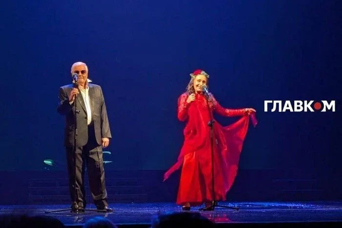 Легендарна актриса, яка була фігуранткою мовного скандалу, заспівала українською