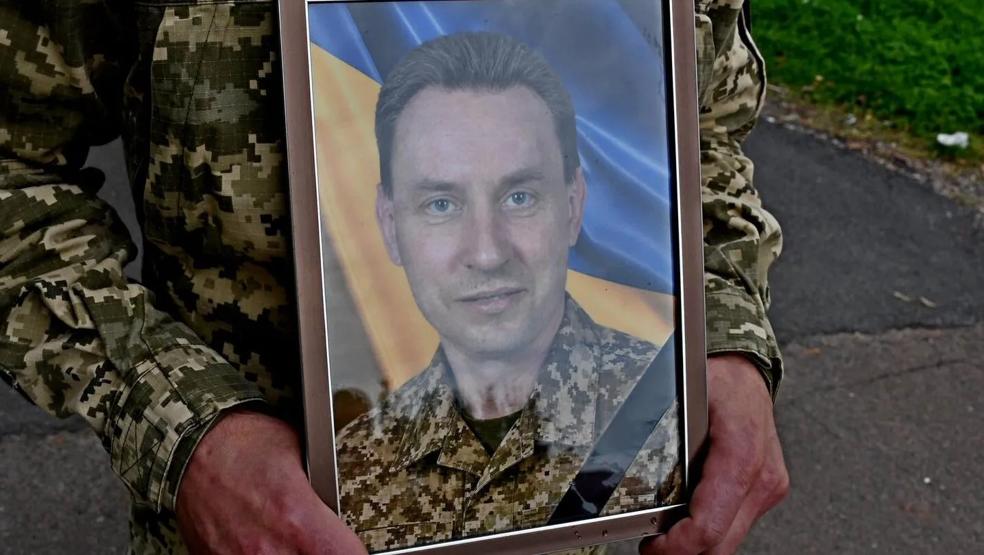 Віддав життя, захищаючи свободу: Чернігівщина провела в останню путь полеглого воїна