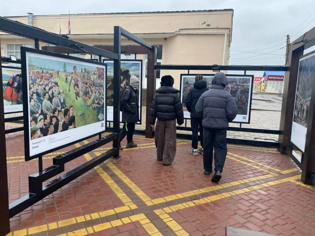 У Чернігівській громаді Запорізької області провели виставку російського мистецтва в межах пропагандистської кампанії «єдності народів Росії».