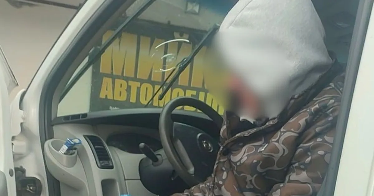 На Надвірнянщині поліцейські допомогли водієві, якому стало погано