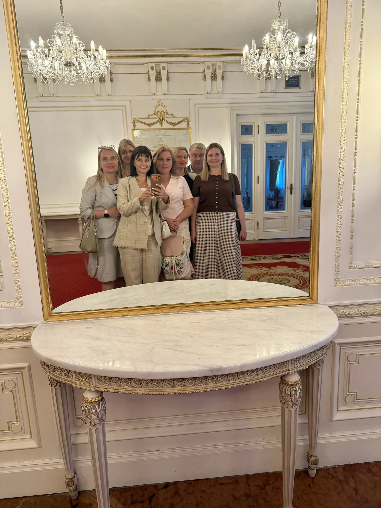 Літо на виїзді: Київ витратив майже 2 млн гривень на відрядження посадовців
