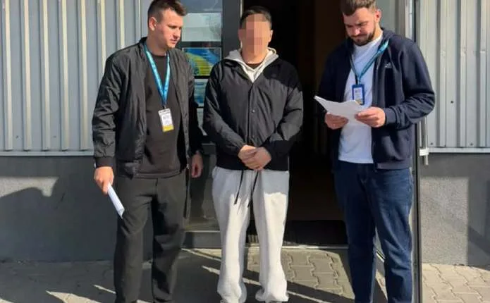 На Буковині видворили до країн походження чотирьох молдован та еквадорку