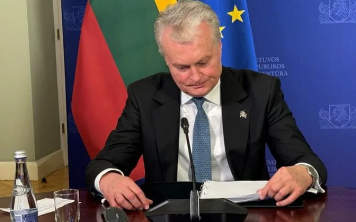 Президент Литви відповів на заяву Трампа про необхідність обрати нового президента України
