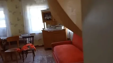 Обзор дома в деревне, зал