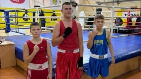 Юні кобеляцькі боксери здобули чотири нагороди на чемпіонаті Полтавської області