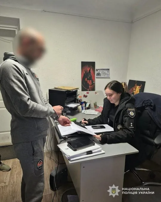 Поїхав на чужому мопеді, поки господар відволікся: у Дніпрі викрили підозрюваного - 24.10.2026