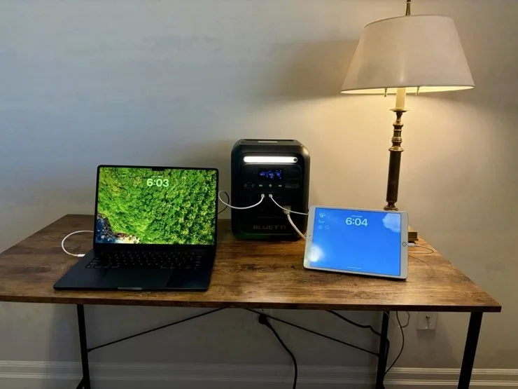 Зарядное устройство от Bluetti Elite 100 Mini