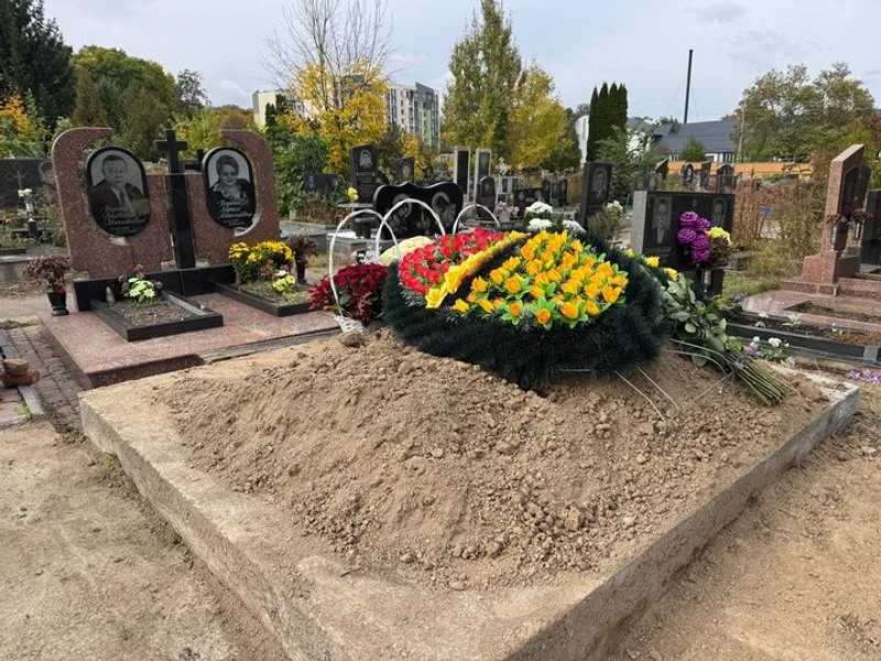 Могила Анатолия Кашпировского