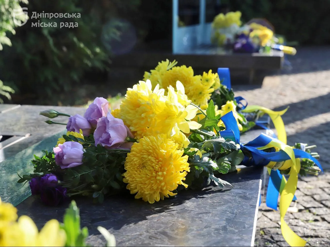 У День захисників і захисниць керівник ДніпроОВА Ганжа та мер Філатов вшанували памʼять полеглих оборонців - 01.10.2026
